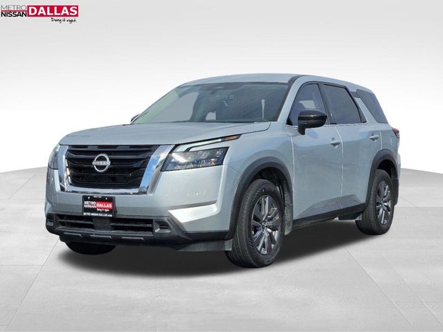 2024 Nissan Pathfinder S