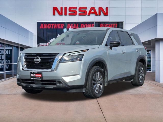 2024 Nissan Pathfinder S