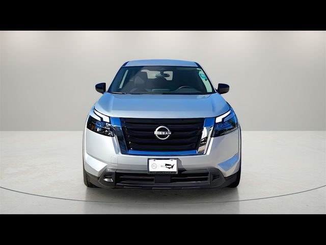 2024 Nissan Pathfinder S