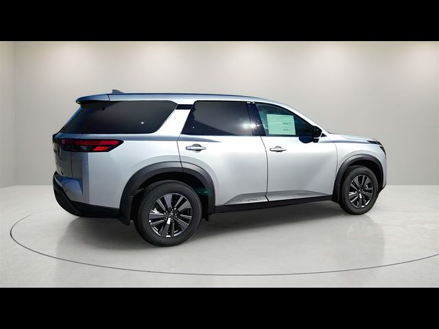 2024 Nissan Pathfinder S