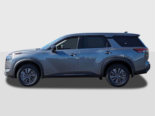 2024 Nissan Pathfinder S