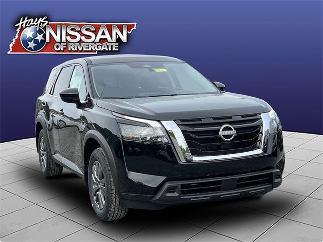 2024 Nissan Pathfinder S