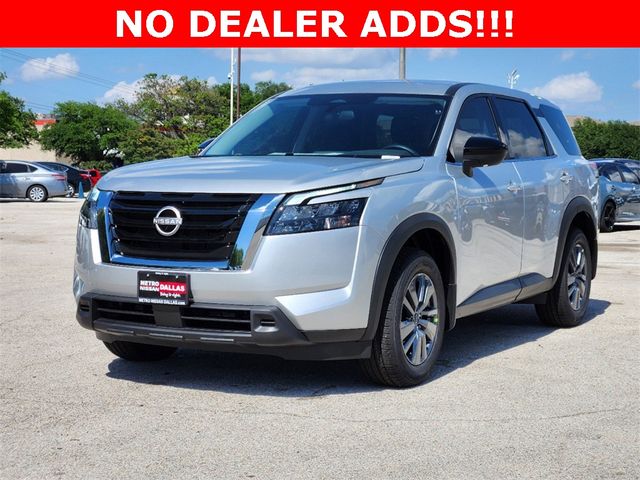 2024 Nissan Pathfinder S