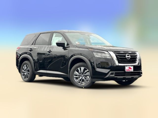 2024 Nissan Pathfinder S