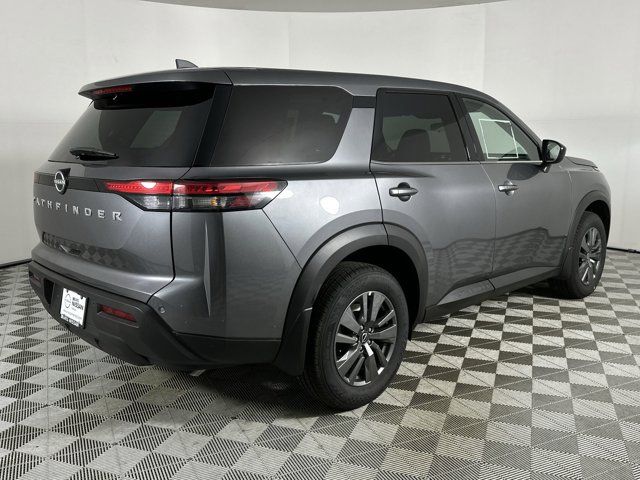 2024 Nissan Pathfinder S