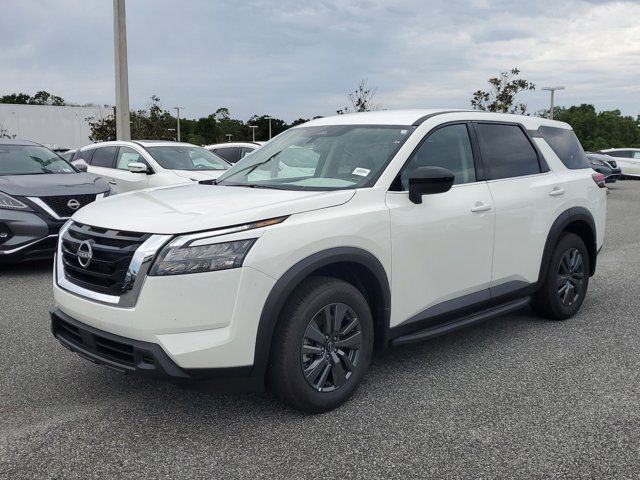 2024 Nissan Pathfinder S