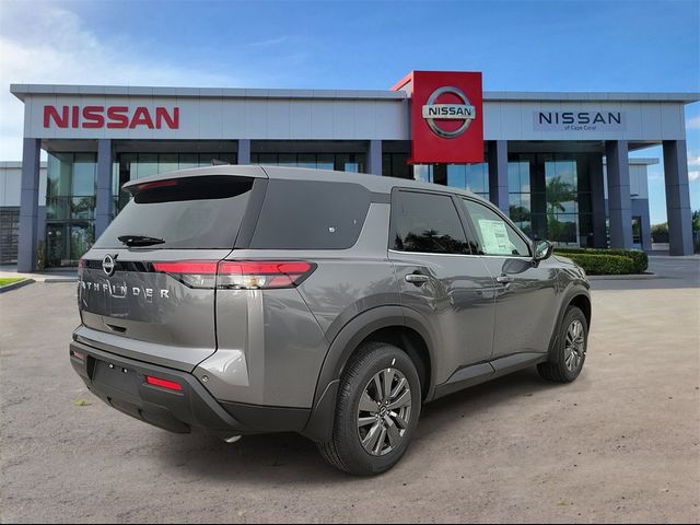 2024 Nissan Pathfinder S