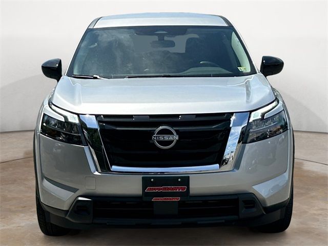 2024 Nissan Pathfinder S