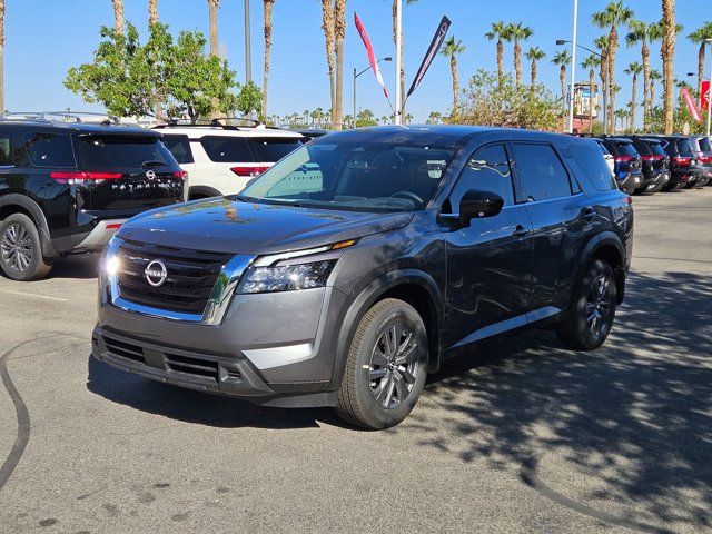 2024 Nissan Pathfinder S