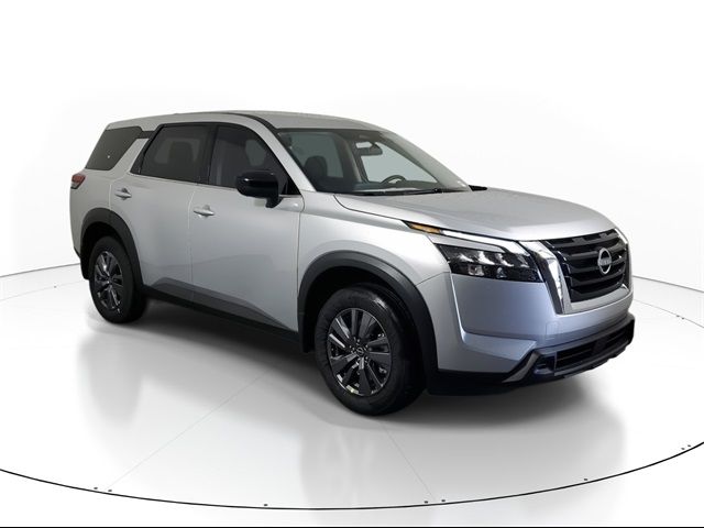 2024 Nissan Pathfinder S