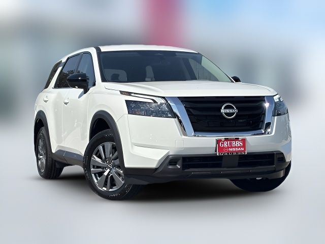 2024 Nissan Pathfinder S