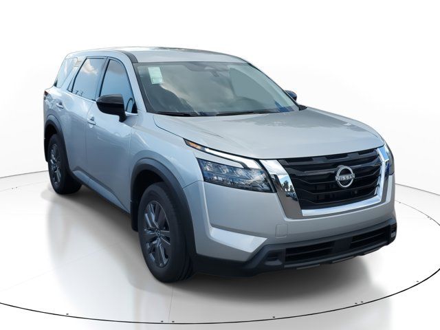 2024 Nissan Pathfinder S