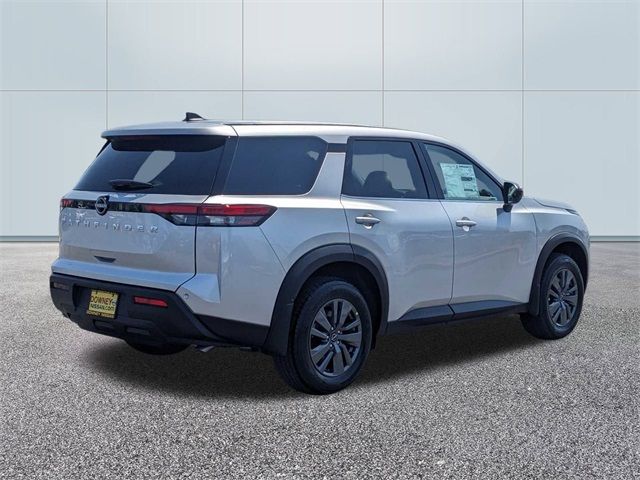 2024 Nissan Pathfinder S