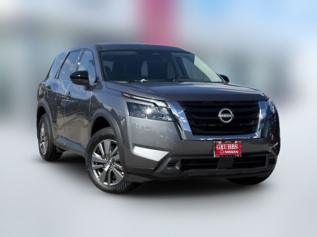 2024 Nissan Pathfinder S