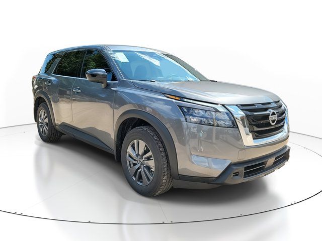 2024 Nissan Pathfinder S