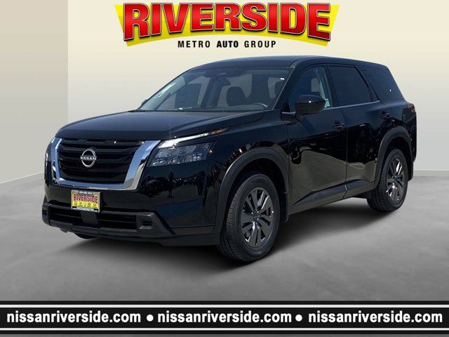 2024 Nissan Pathfinder S