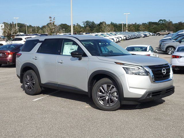 2024 Nissan Pathfinder S