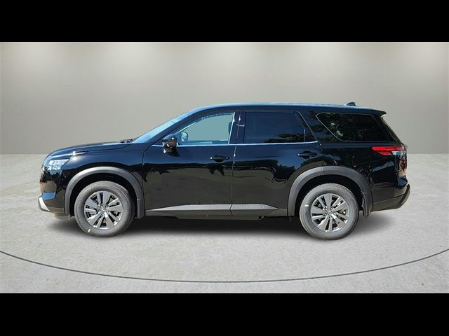 2024 Nissan Pathfinder S