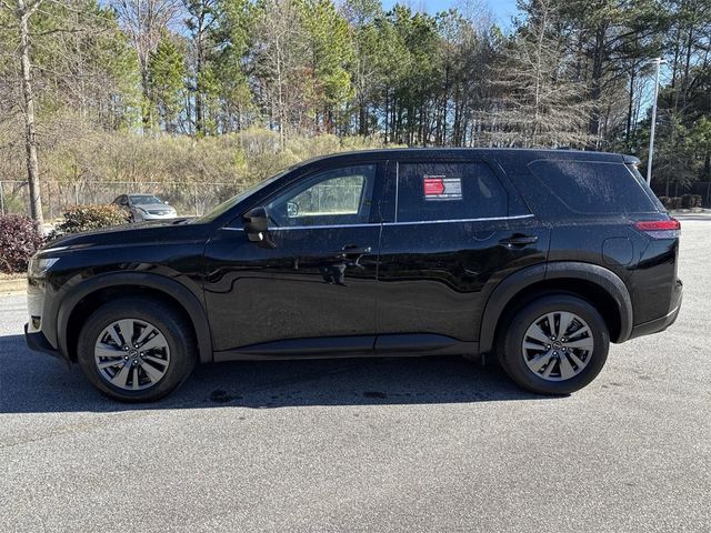 2024 Nissan Pathfinder S