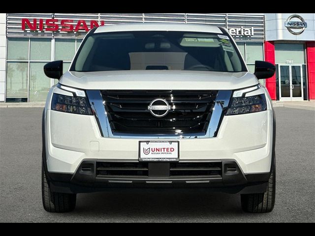 2024 Nissan Pathfinder S