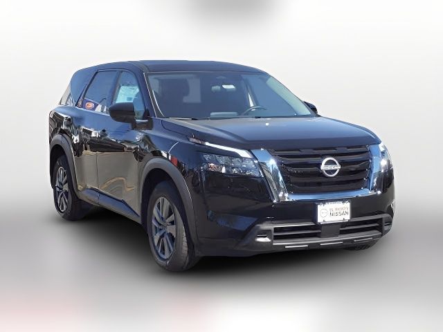 2024 Nissan Pathfinder S