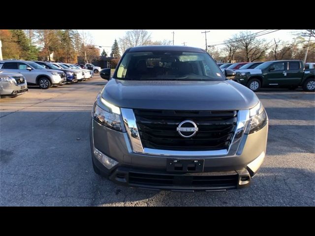 2024 Nissan Pathfinder S