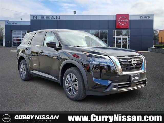 2024 Nissan Pathfinder S