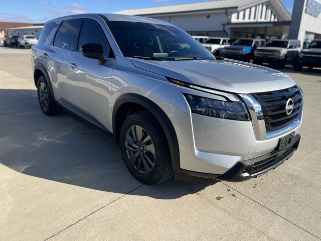 2024 Nissan Pathfinder S