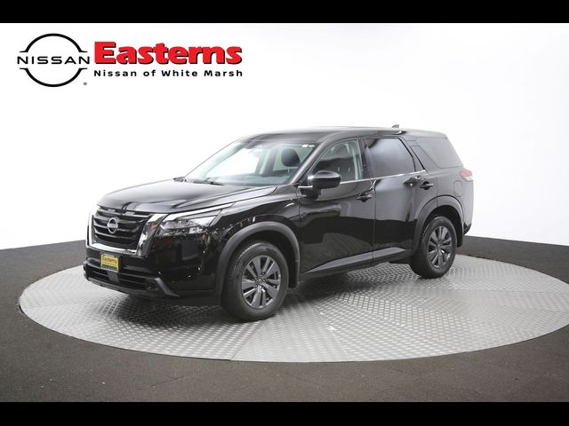 2024 Nissan Pathfinder S