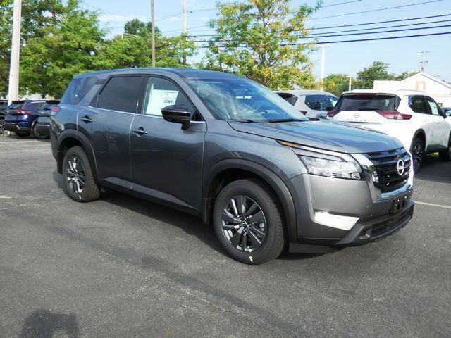 2024 Nissan Pathfinder S