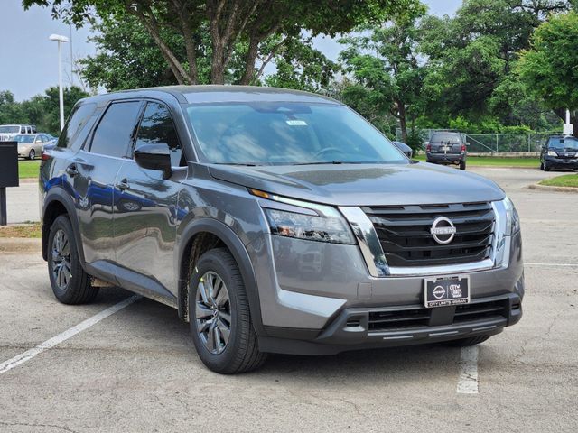 2024 Nissan Pathfinder S