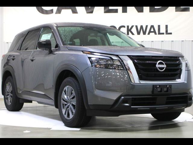 2024 Nissan Pathfinder S