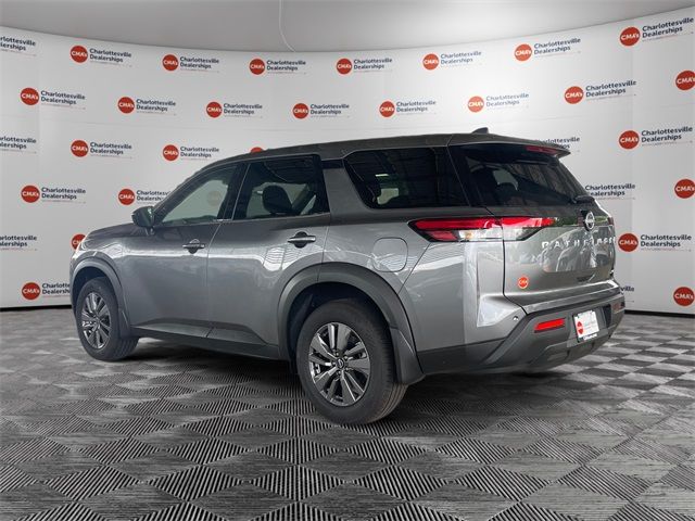 2024 Nissan Pathfinder S