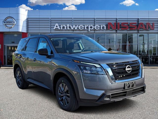 2024 Nissan Pathfinder S