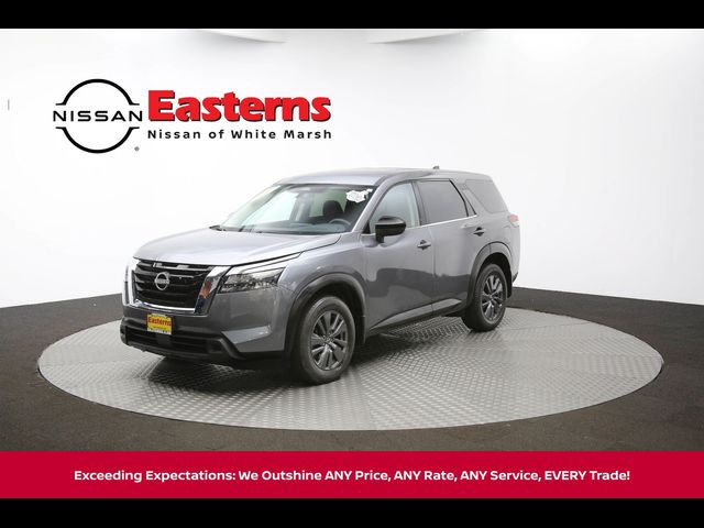 2024 Nissan Pathfinder S