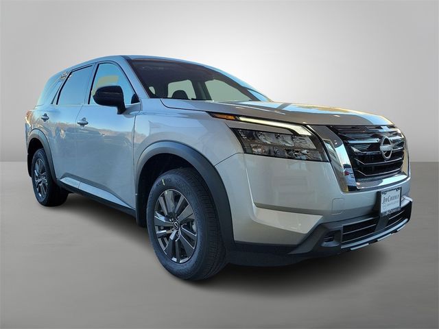 2024 Nissan Pathfinder S