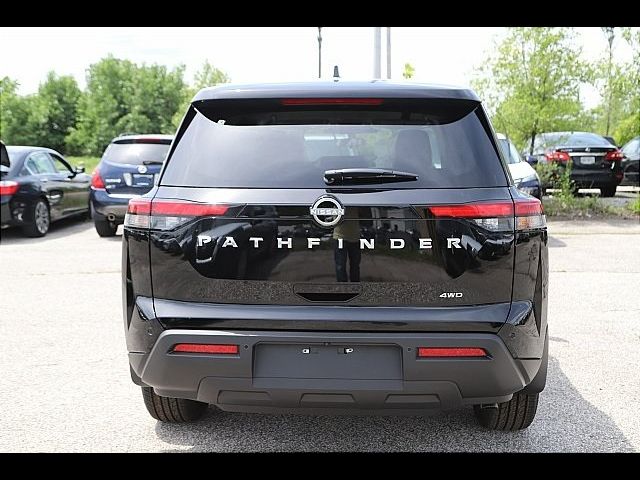 2024 Nissan Pathfinder S