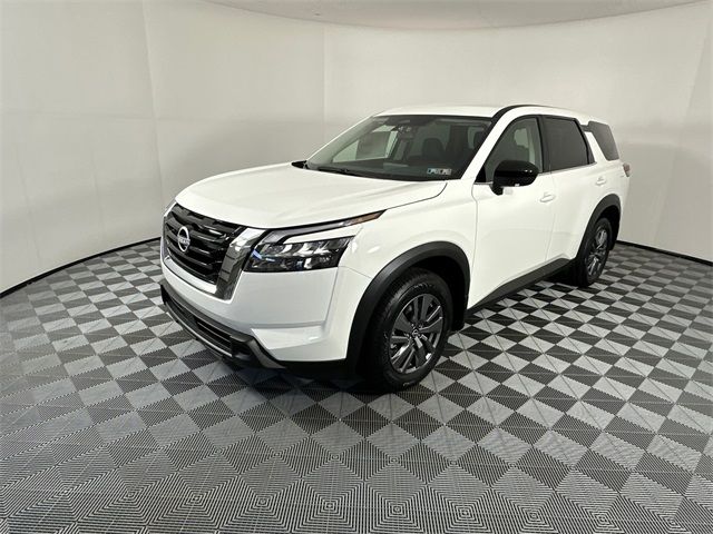 2024 Nissan Pathfinder S