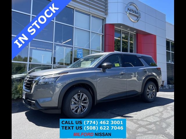 2024 Nissan Pathfinder S
