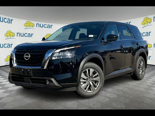 2024 Nissan Pathfinder S