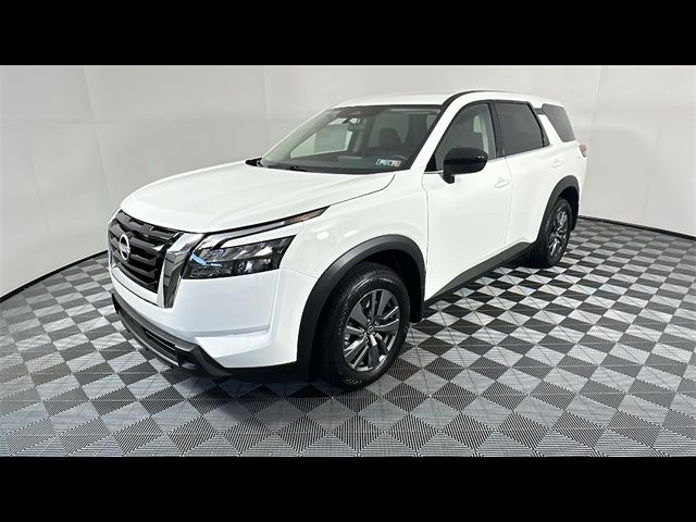 2024 Nissan Pathfinder S