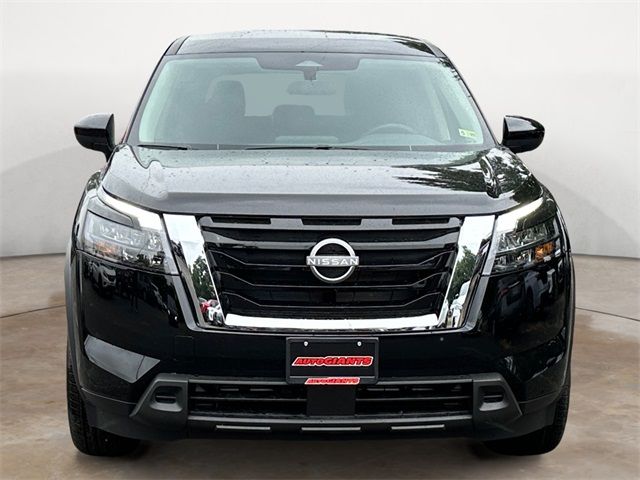 2024 Nissan Pathfinder S