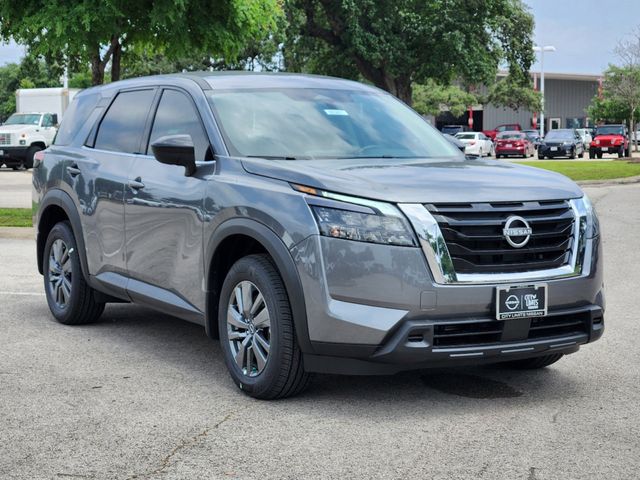 2024 Nissan Pathfinder S