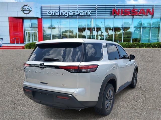 2024 Nissan Pathfinder S