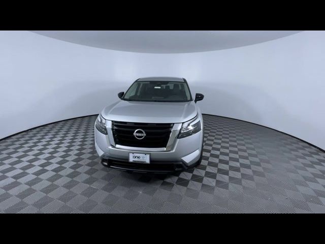 2024 Nissan Pathfinder S