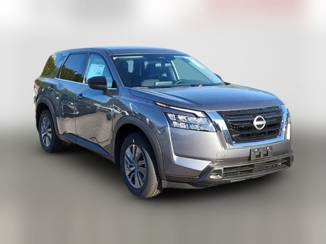 2024 Nissan Pathfinder S