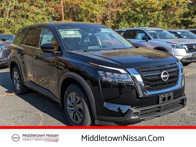 2024 Nissan Pathfinder S