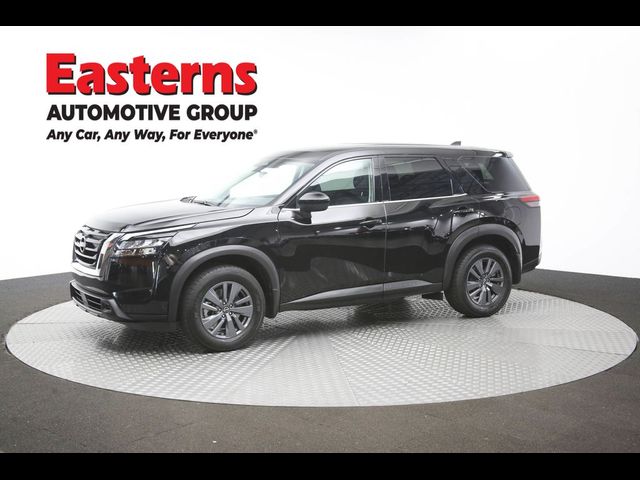 2024 Nissan Pathfinder S