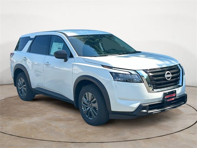 2024 Nissan Pathfinder S