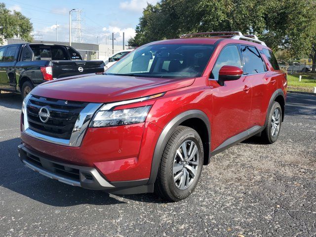 2024 Nissan Pathfinder SL